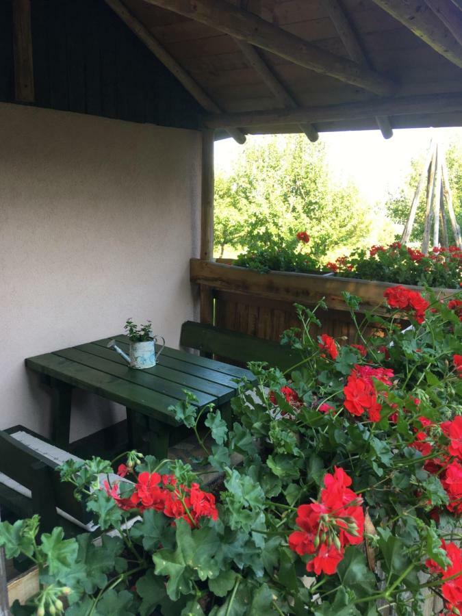 Apartments Novela Poljanak Zewnętrze zdjęcie